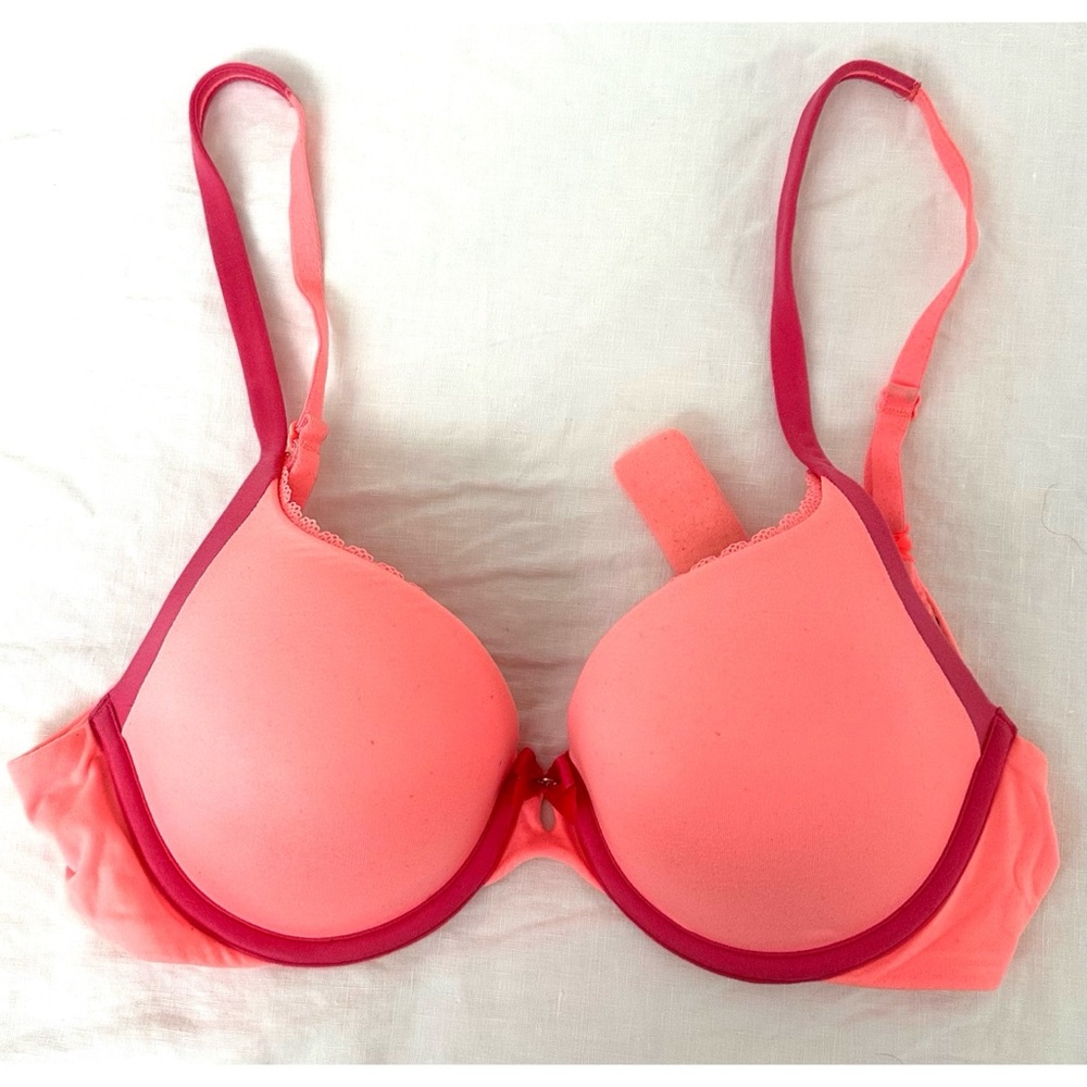 Body by Victoria a Tshirt Bra